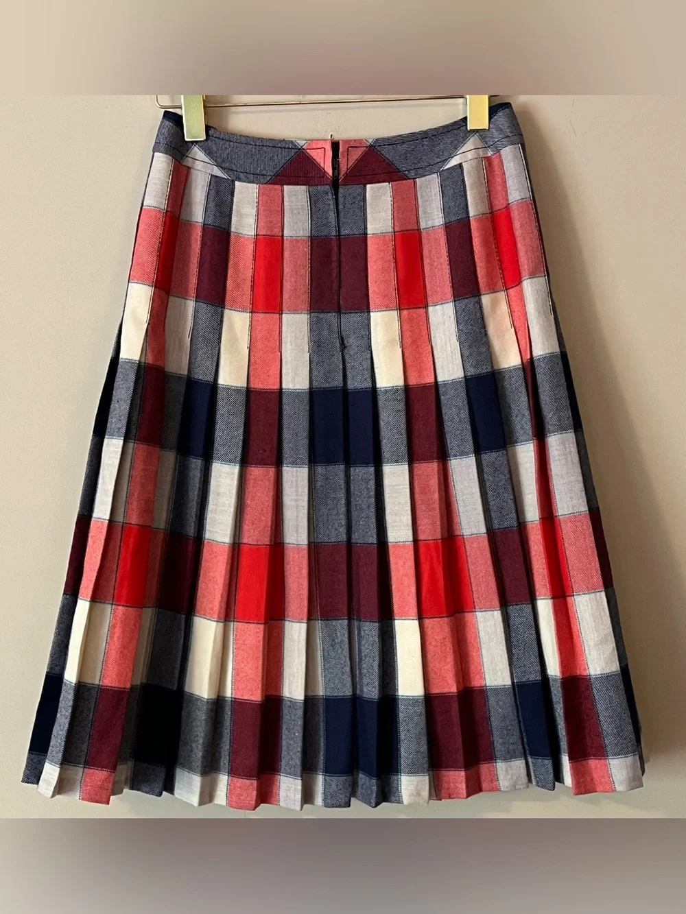 Celine Vintage A-line Pleated Wool Midi-Skirt Size 42 / Size 10 CAN/US - Picture 11 of 16